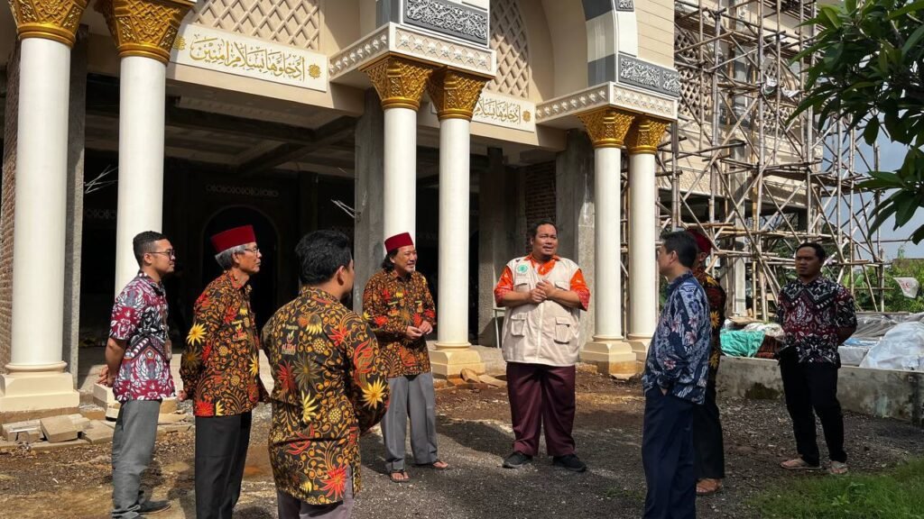 Badan Wakaf dan Sosial IPB Kunjungi Masjid Pesantren Yatim dan Penghafal Quran Al Hilal Cibiru