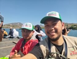 Tim Ekspedisi Sebar Quran Tiba di Pulau Solor, Lanjutkan Perjalanan Menuju Pulau Adonara