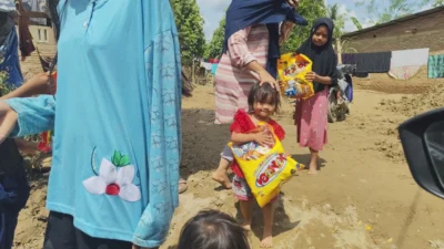 LAZISWAF Al Hilal Salurkan Bantuan ke Pengungsian Kampung Lalang Aceh Tamiang, Fokus Anak-Anak dan Fasilitas Ibadah